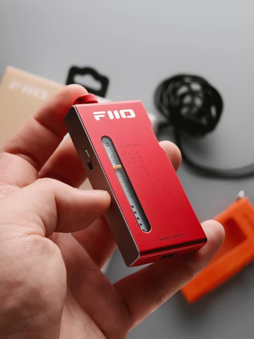 przenosne radio FM FiiO RR11. 500px
